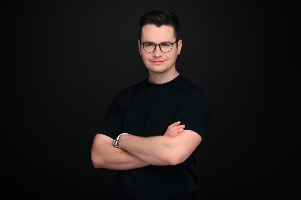 Dr. Aleksandr Tsurkan