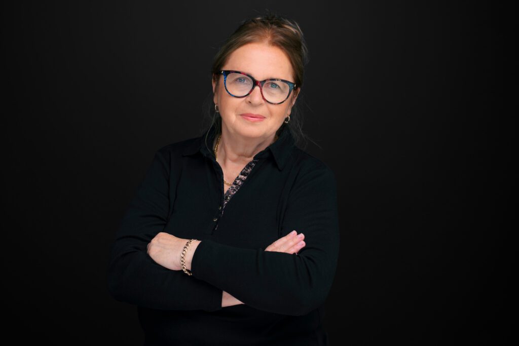Dr. Hella Lokko